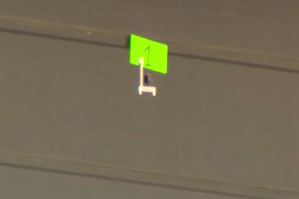 ウッドヒルの敷地にできた弾痕。