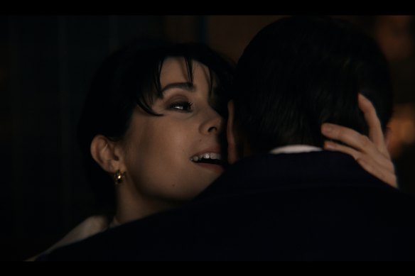 Cristin Milioti and Colin Farrell in The Penguin.