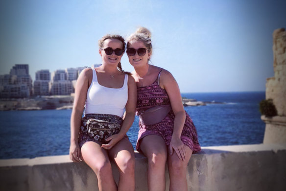 Bethany Clarke (left) and Simone White.