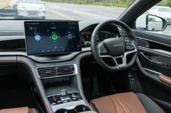 The BYD Sealion 6 centre console.