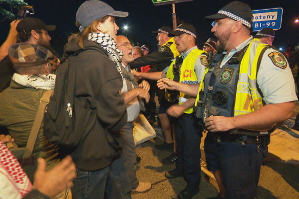 Anti-Israel protesters at Port Botany on Sunday night.