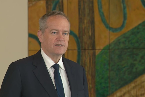 Bill Shorten said Optus executives are mistaken if they think they have effectively communicated with customers since the data breach.