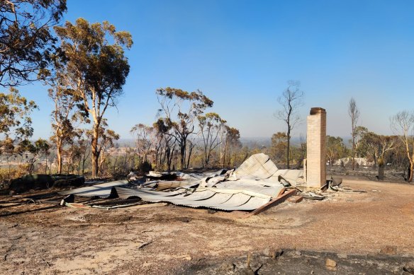 A beloved cottage in Wandoo Heights nature reserve was destroyed.