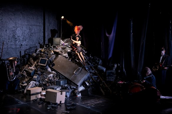 Dann Barber’s set contributes to the post-apocalyptic mood.