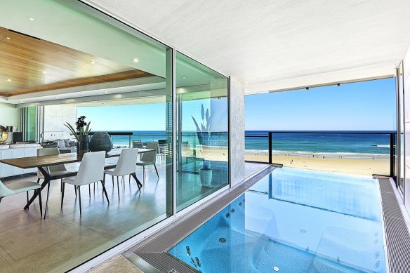 A Surfers Paradise property purchased by Canstruct CEO Rory Murphy in January 2018.