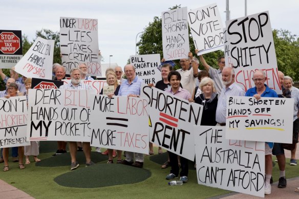 Retirees   protested in 2019 around the country about Labor’s proposal to end the refund of excess franking credits.