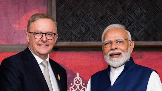 Anthony Albanese with Indian Prime Minister Narendra Modi at the G20 summit in Bali in November 2022. 