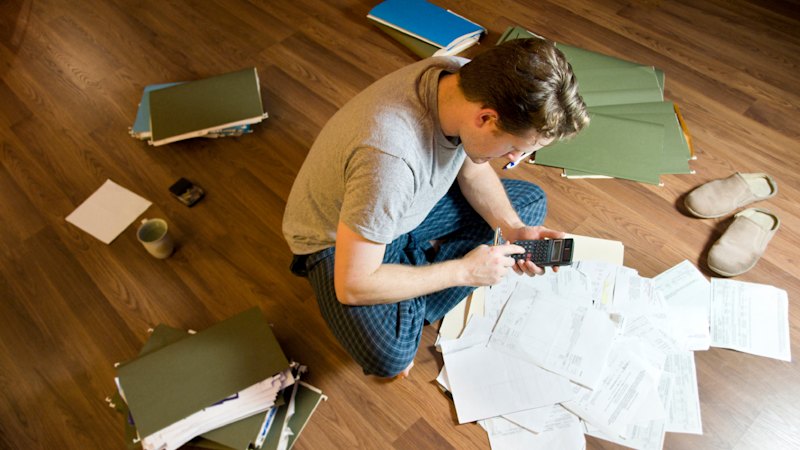 Večina Avstralcev ima težave z denarjem, ker se s financami nočejo ukvarjati