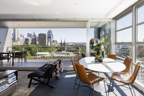 A Darlinghurst penthouse sold for $3,985,000 on Saturday.