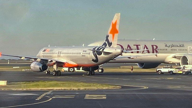 Near misses at Sydney Airport surge 20pc amid air controller shortages