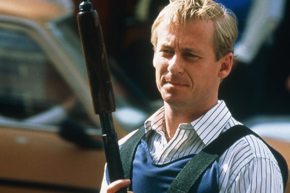 Richard Roxburgh playing Rogerson in the 1995 TV series Blue Murder. 
