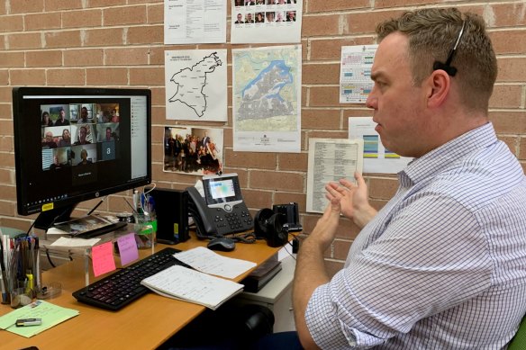 Balmain MP Jamie Parker and residents discuss WestConnex issues in Rozelle via a meeting on Zoom.