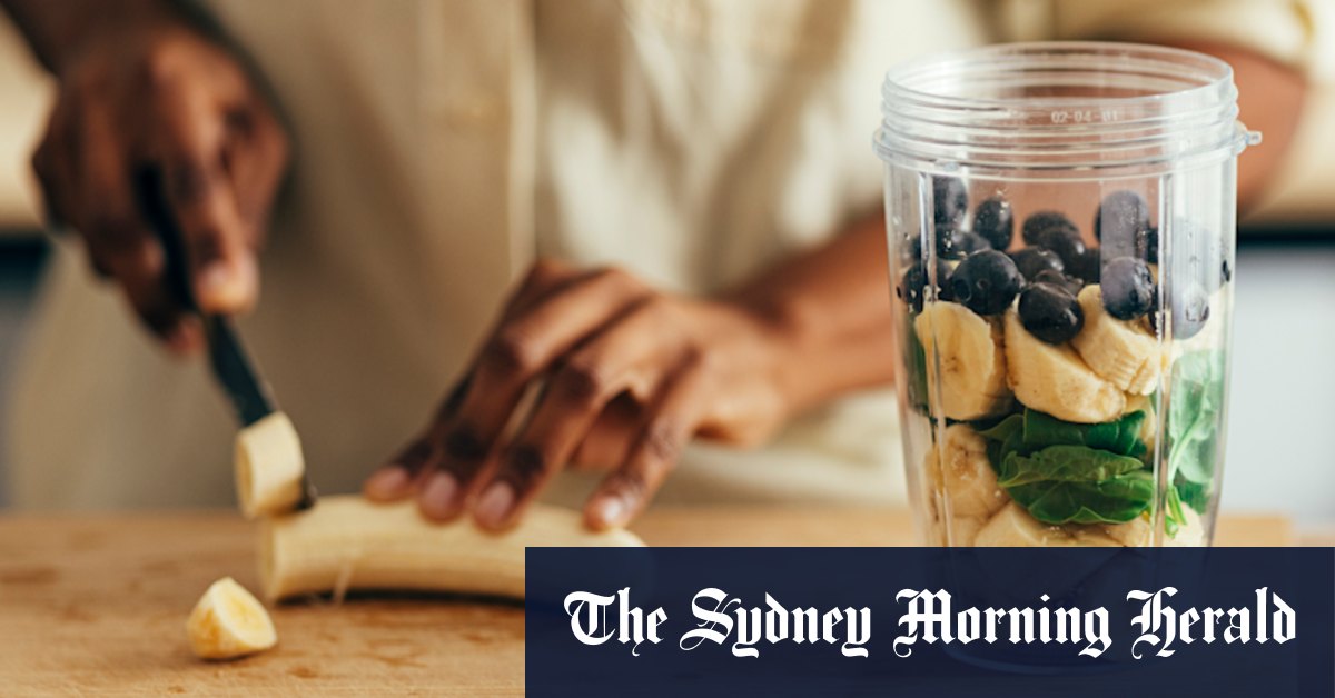 Does blending fruit in a smoothie affect its nutrients? - Vimarsana News