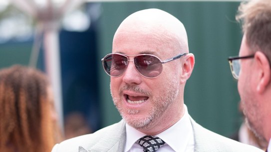 লুক সেয়ার্স, PwC এর প্রাক্তন প্রধান নির্বাহী।