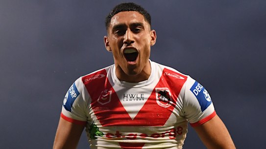 Tyrell Sloan has welcomed the arrival of  Clint Gutherson to the Dragons.