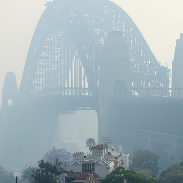 Sydney city shrouded in smoke, November 21.
