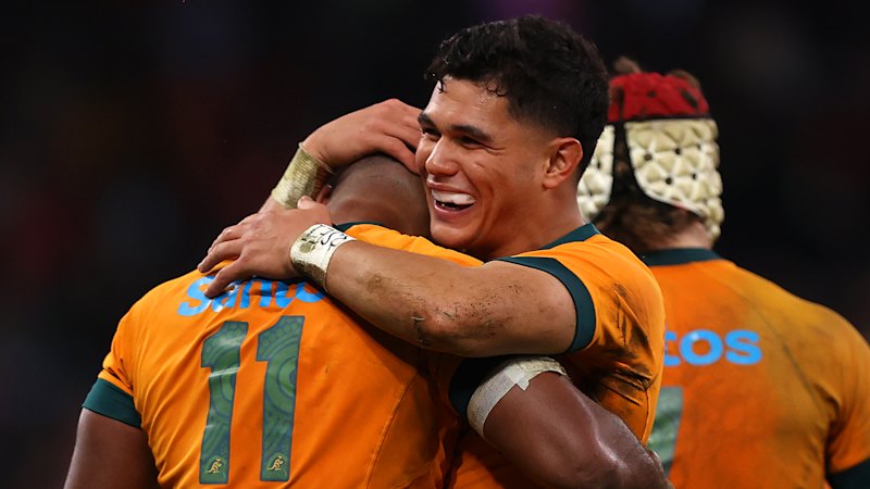 Wallabies’ playmaker carousel spins on as Cooper questions Lolesio snub (australia) — SMH