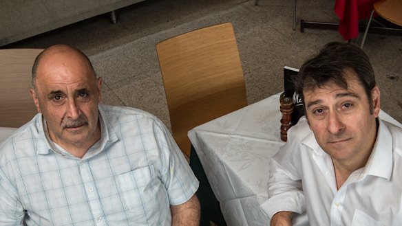 Mario de Pasquale and Mario Maccarone have decided to steer clear of food delivery platforms - and are asking customers to do the same. 