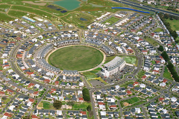 The former Waverley Park stadium in Melbourne has been redeveloped to integrate housing.