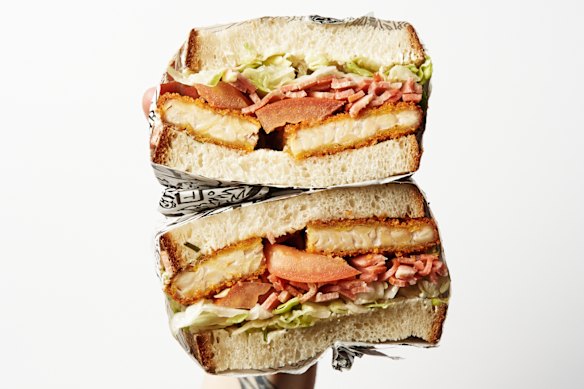 Foghorn Legless sandwich with vegan chicken schnitzel and bacon.
