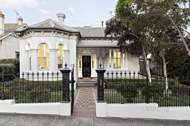 Moonee Ponds house owned by AFL lawyer sells for $4.64 million