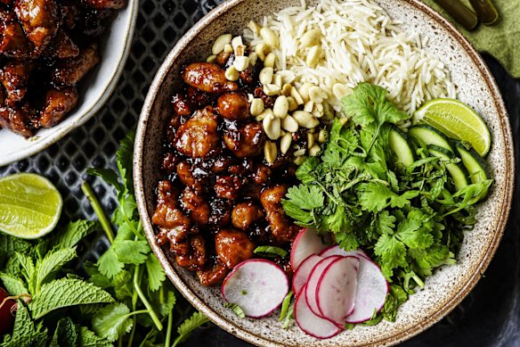 Rice bowls with caramelised pork sausage.