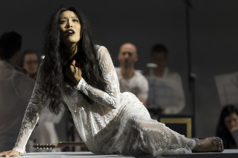 Cathy-Di Zhang combined a fiery and focused stage persona with a beguilingly attractive, soft-edged voice