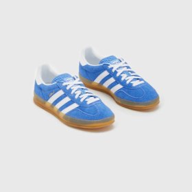 Stamer lives in her Adidas “Gazelle” sneakers.