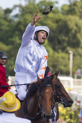 Hugh Bowman hurls his goggles to Kris Lees after Farnan’s win in the Golden Slipper in 2020.