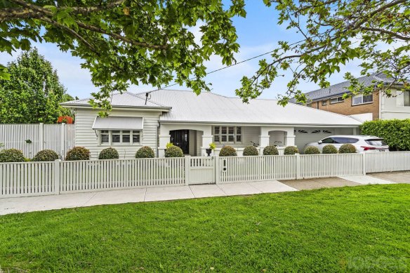 This home in Yarraville fetched a record price for the suburb.