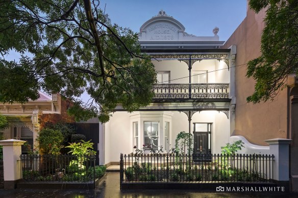 20 Moubray Street, Albert Park sold well above expectations.