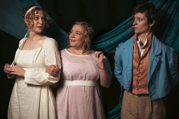 Sense & Sensibility’s Elinor (Liliana Braumberger), Lucy (Ruth Gilmour) and Edward (Lore Burns).