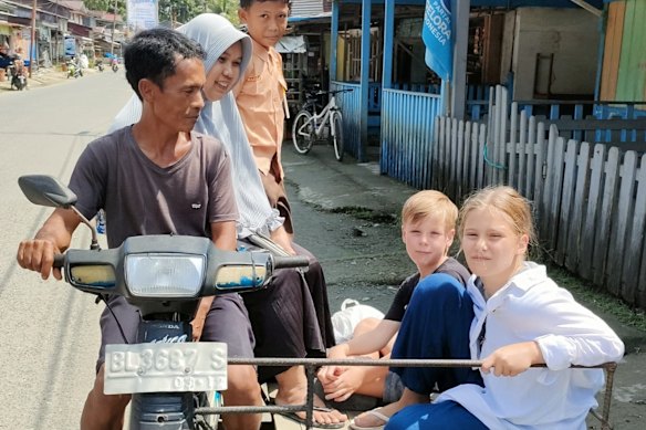 Life lessons: Meet the Perth couple who took their kids travelling and ...