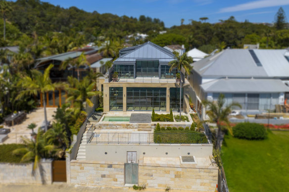 The home of medico entrepreneur Philippa McCaffery has set a Watsons Bay house price record of $32 million.