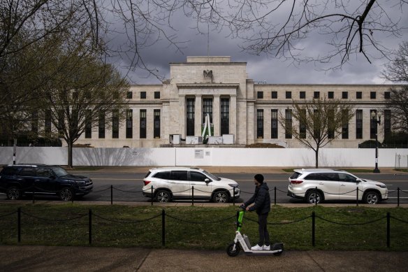  US authorities have taken  extraordinary measures to shore up confidence in the financial system after the collapse of Silicon Valley Bank. 