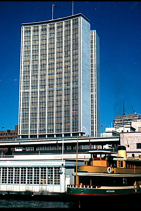 The AMP building in 1962 was the tallest structure in Sydney at the time and owned by AMP.