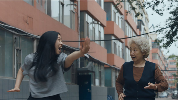 Awkwafina and Zhao Shuzhen play a dying woman and her granddaughter in The Farewell. 