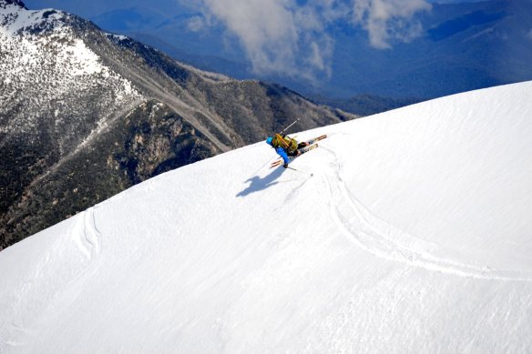 Doug Chatten, Snowy Mountains Backcountry head guide skiing  Watsons Crags, deep in the Snowy Mountains.