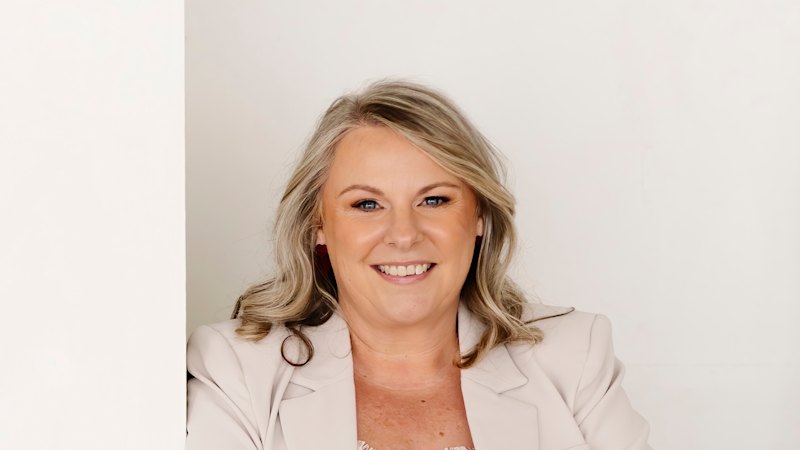 This mocktail-sweet romance ticks all the trope boxes