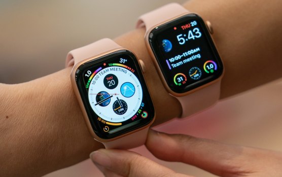 The proposed class-action lawsuit was filed by four Apple Watch customers.