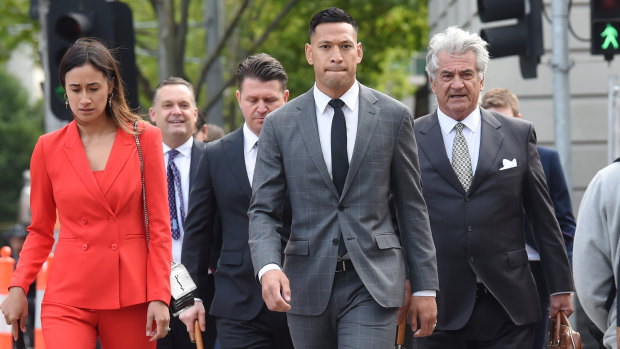 Folau and wife Maria during his case against Rugby Australia in 2019.