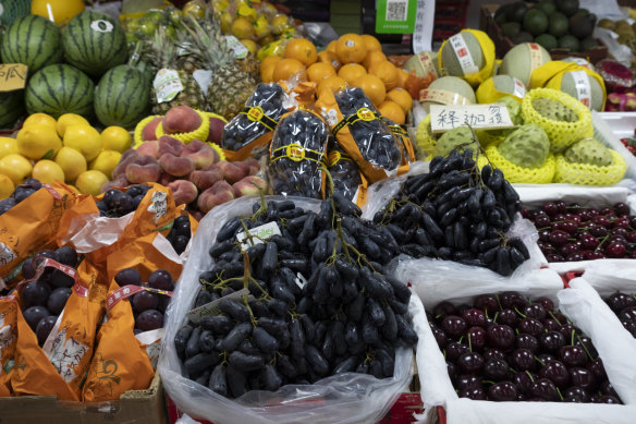 Sweet Sapphire grapes imported from Australia on sale at a market in eastern Beijing’s Tongzhou District.