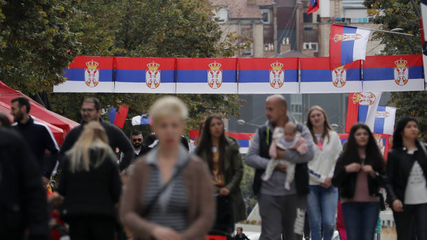 Kosovo voters focus on graft, Serbia peace deal in election