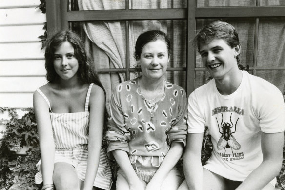 Louise, Valerie and Tim in Pearl Beach in 1983.