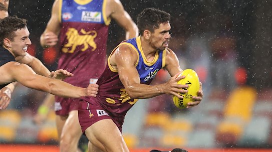 BRISBANE, AUSTRALIA - SEPTEMBER 19: Charlie Cameron of the Lions kicks during the round 18 AFL match between the Brisbane Lions and the Carlton Blues at The Gabba on September 19, 2020 in Brisbane, Australia. (Photo by Chris Hyde/Getty Images)