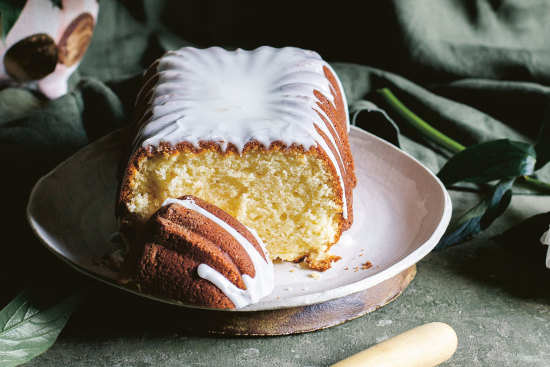 Weekday lemon cake.