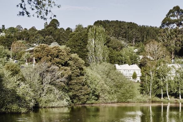 Lake House has set the standard for destination dining over the last 40 years.