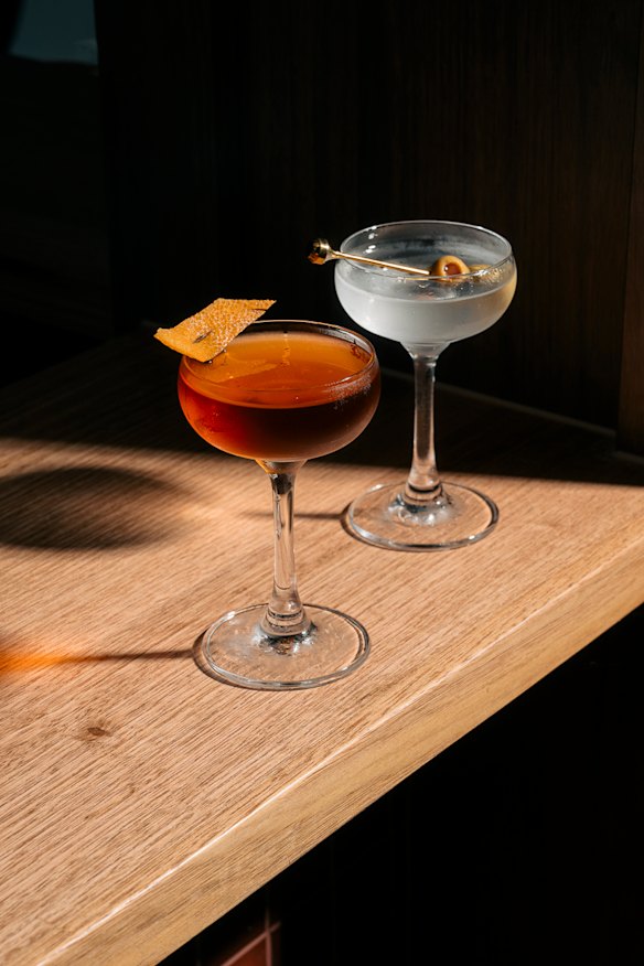 Gin-based cocktails at Dutch Rules.