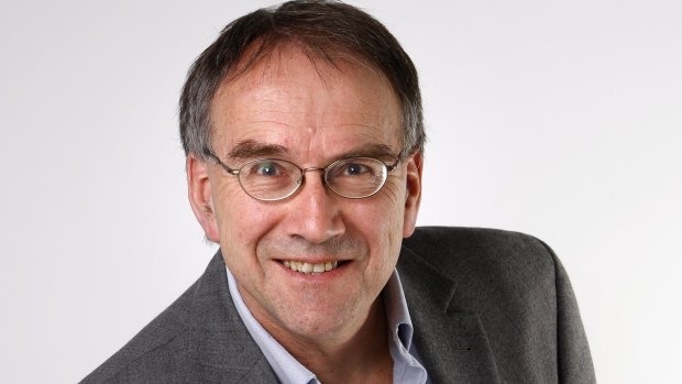 Pioneering Age economic and political journalist Tim Colebatch dies, aged 75