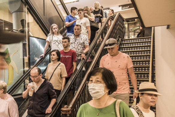 The new Sydney case, who has no known links to the virus or hotel quarantine, returned a positive result on Wednesday morning.